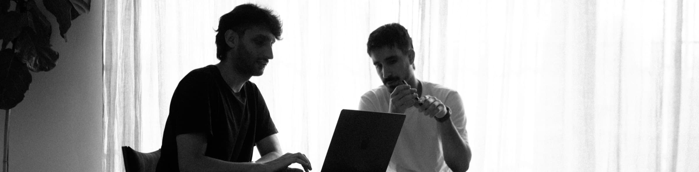 Agustín Massolo y Martín Eisen, el equipo de Maceta Studio